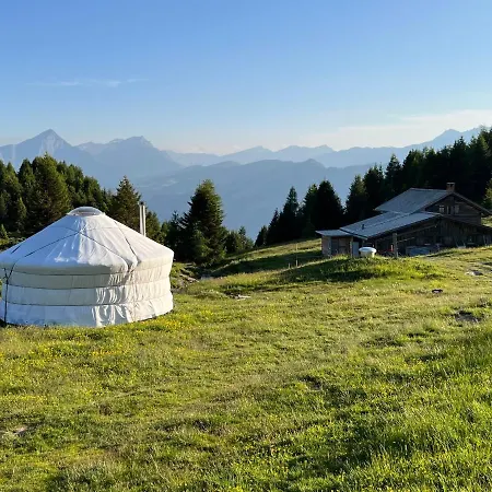 Alp Jurte Skihuette Feldis