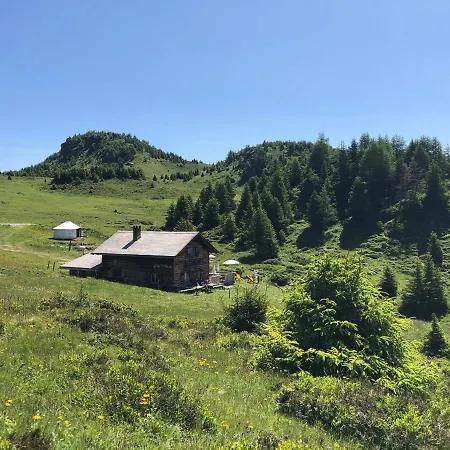 Alp Jurte Skihuette * Feldis